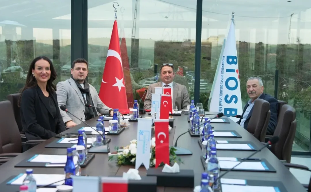 Yasin Yavuz visita al Dr. Ercan Varlıbaş